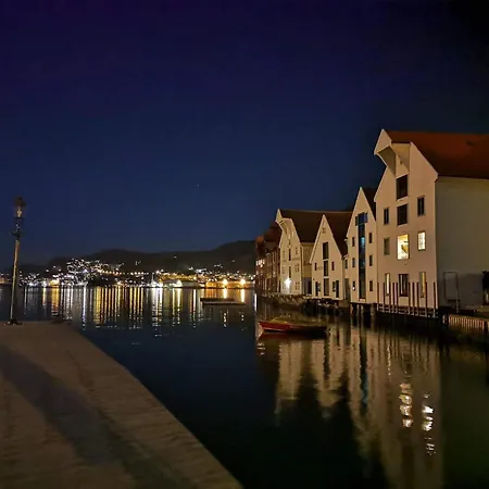 Spacious And Bright - Unbeatable Location Lägenhet Bergen